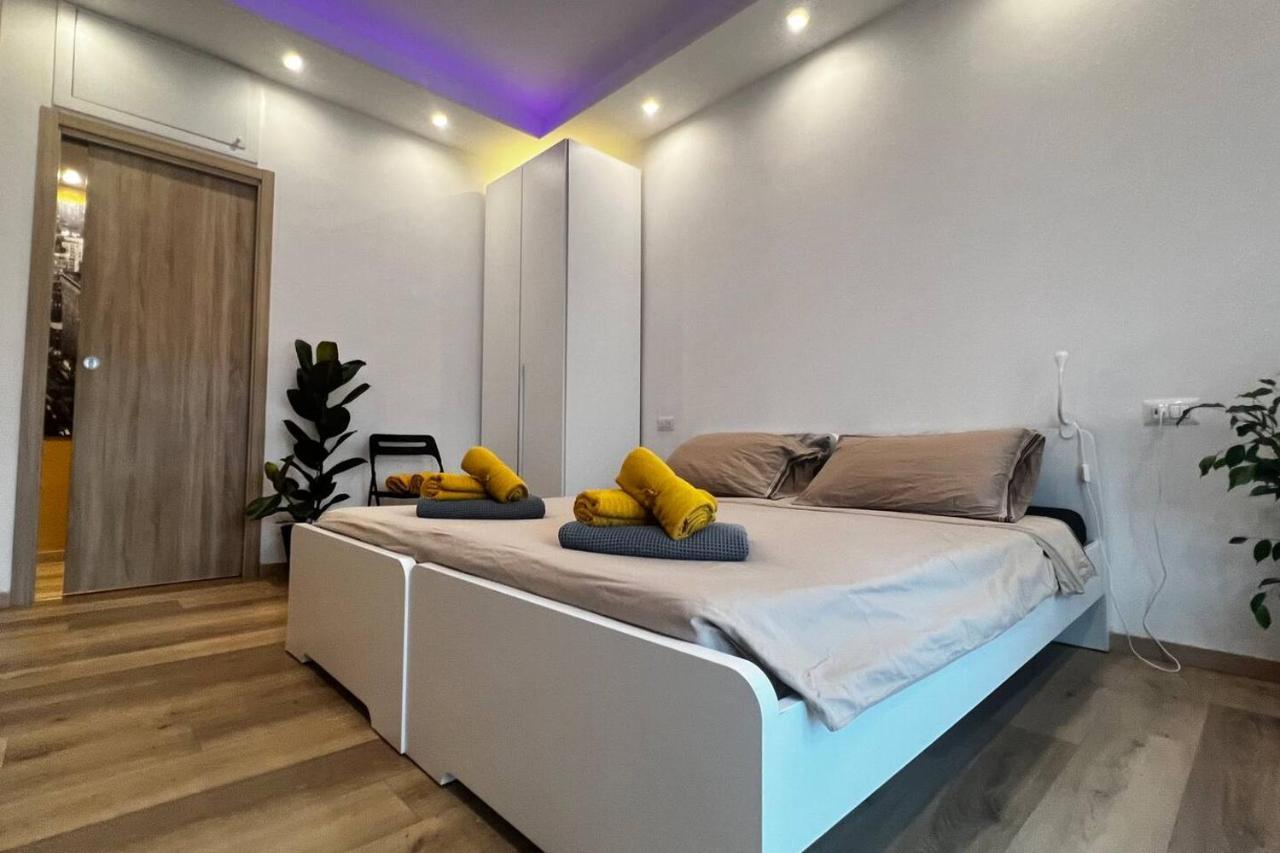 Prestigioso Trilocale Sui Navigli Con A/C & Wi-Fi Appartement Milaan Buitenkant foto