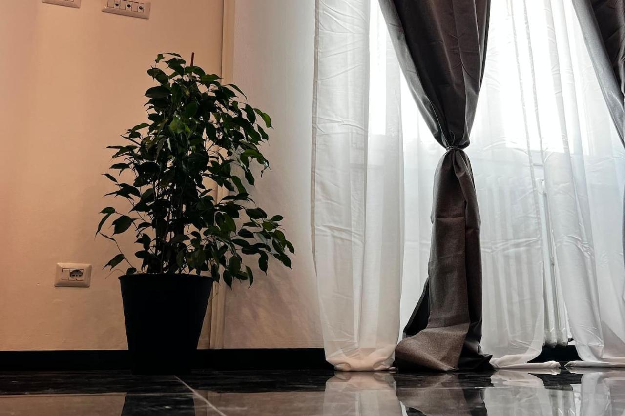 Prestigioso Trilocale Sui Navigli Con A/C & Wi-Fi Appartement Milaan Buitenkant foto